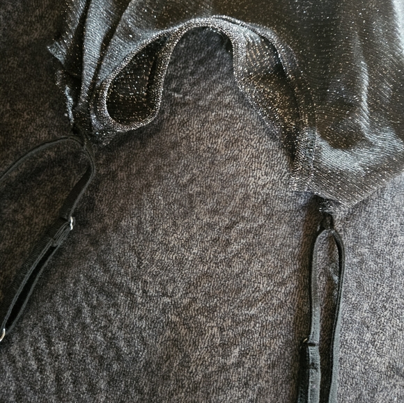 Hollister crop top - Picture 3 of 7